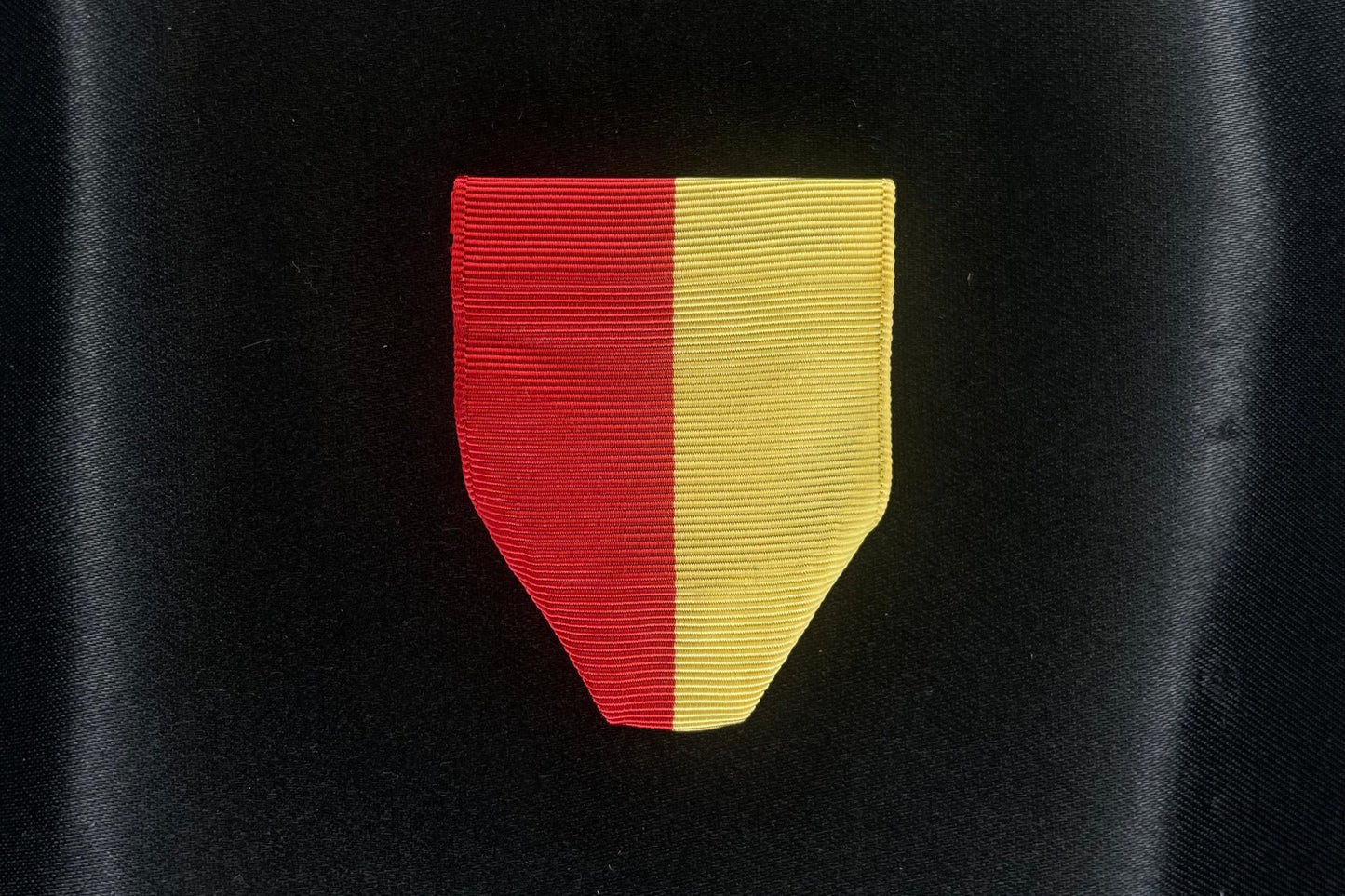 Mil-Bar Drape Red-Gold