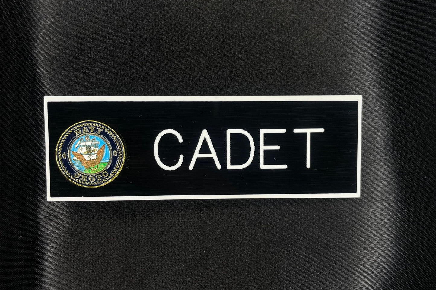 Navy Nameplate W- Emblem 1 Line (1" x 3")
