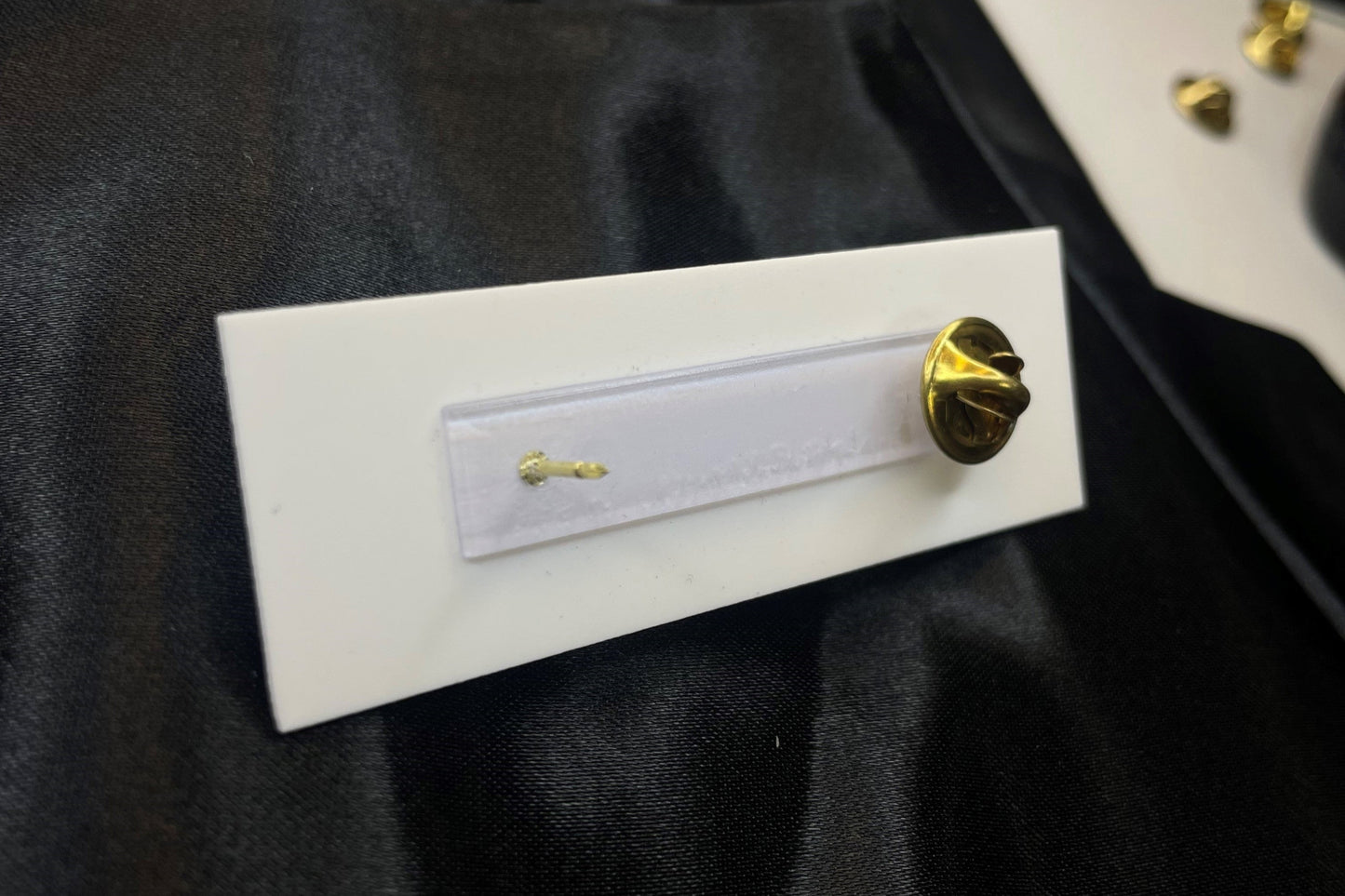 Navy Nameplate W- Emblem 1 Line (1" x 3")